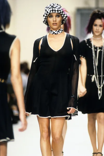 Look 93